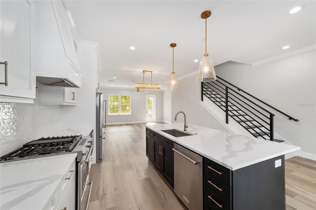 For Sale: $769,900 (3 beds, 3 baths, 2250 Square Feet)