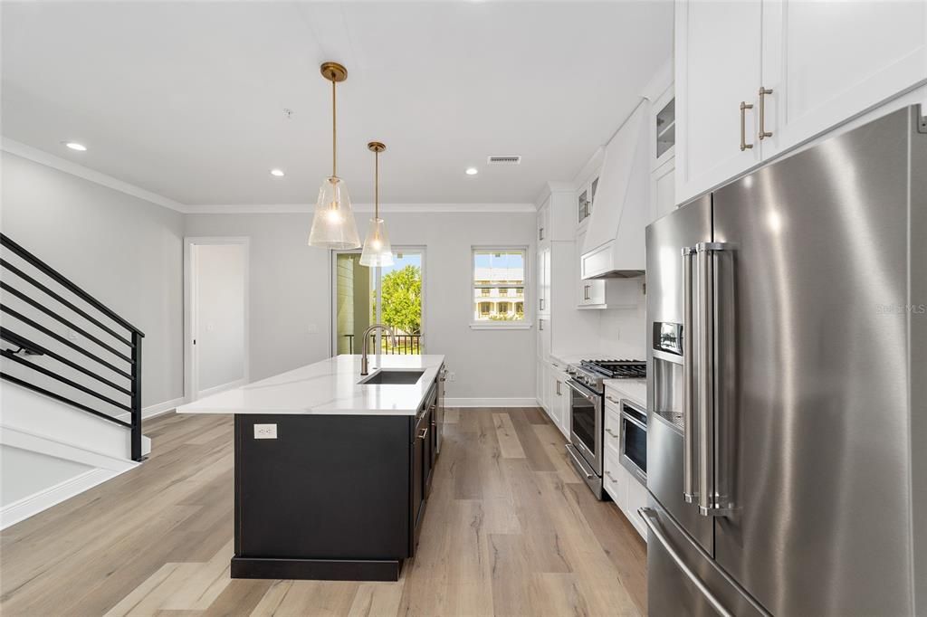 For Sale: $769,900 (3 beds, 3 baths, 2250 Square Feet)