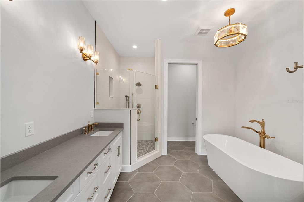 For Sale: $769,900 (3 beds, 3 baths, 2250 Square Feet)