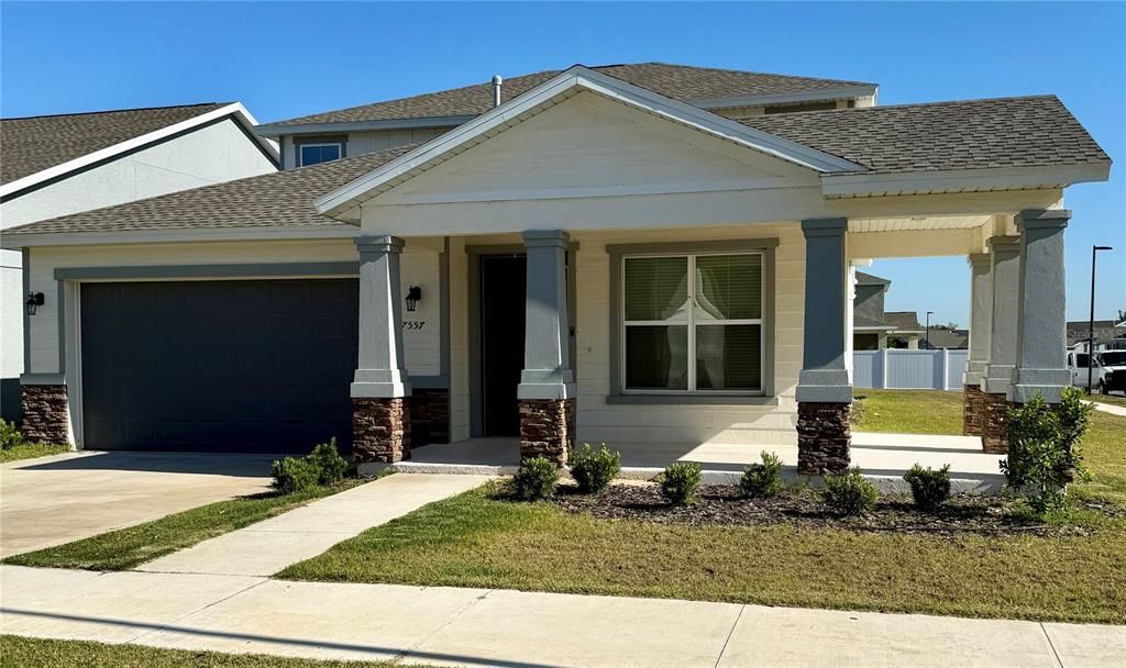 Recently Rented: $2,500 (4 beds, 2 baths, 2480 Square Feet)