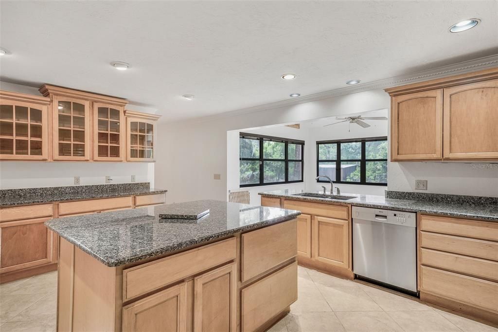 待售: $424,900 (3 贝兹, 2 浴室, 3171 平方英尺)