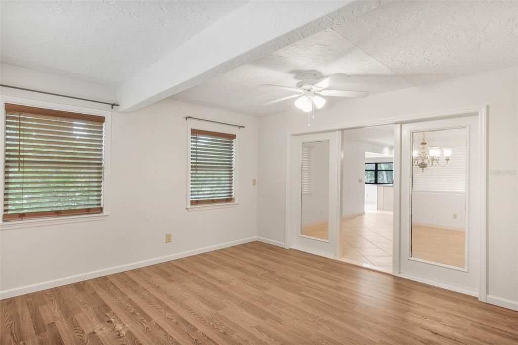 待售: $424,900 (3 贝兹, 2 浴室, 3171 平方英尺)