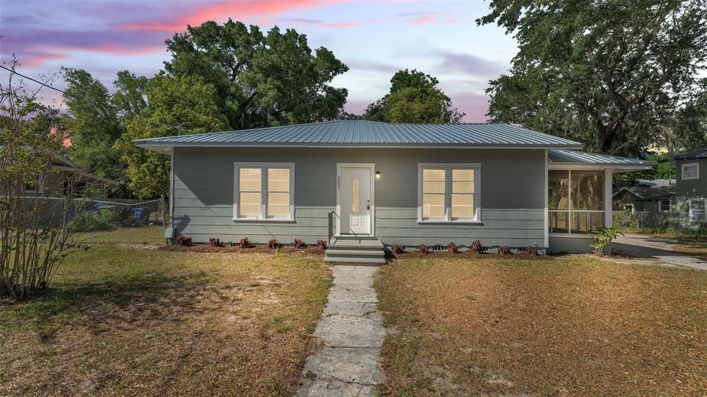 Recently Sold: $219,900 (2 beds, 2 baths, 1070 Square Feet)