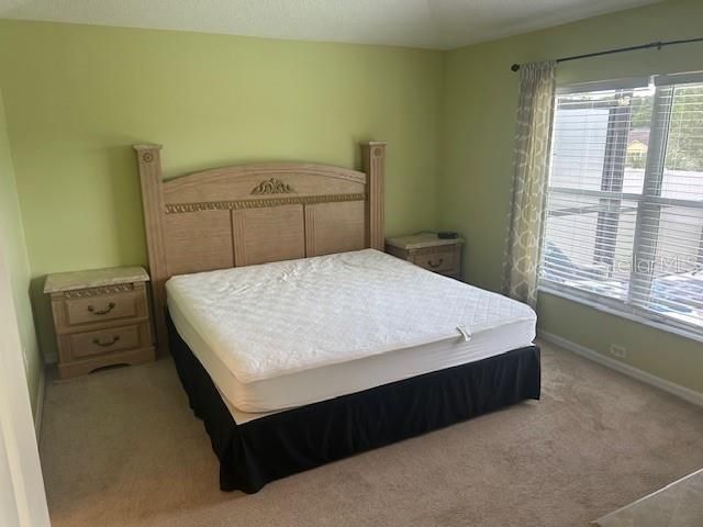 Activo con contrato: $339,000 (3 camas, 2 baños, 1168 Pies cuadrados)