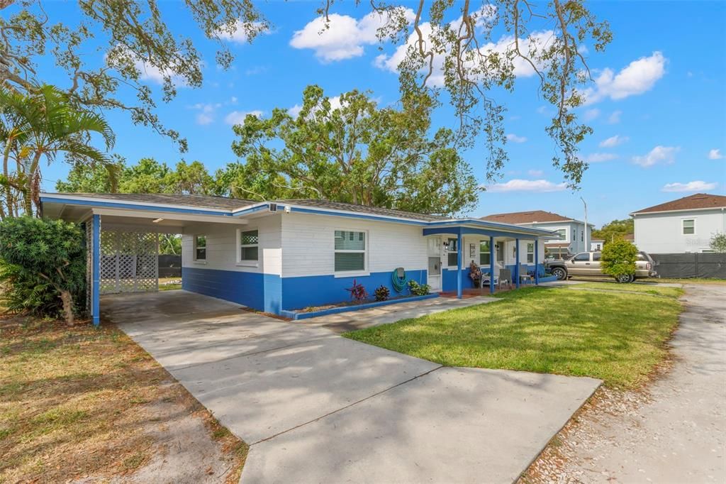 En Renta: $1,600 (2 camas, 1 baños, 1612 Pies cuadrados)