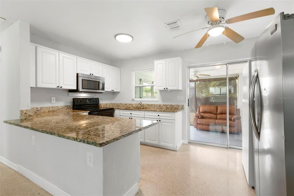 En Renta: $1,600 (2 camas, 1 baños, 1612 Pies cuadrados)