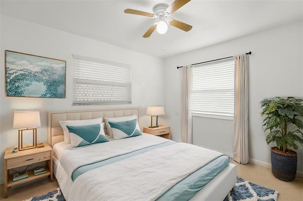 En Renta: $1,600 (2 camas, 1 baños, 1612 Pies cuadrados)