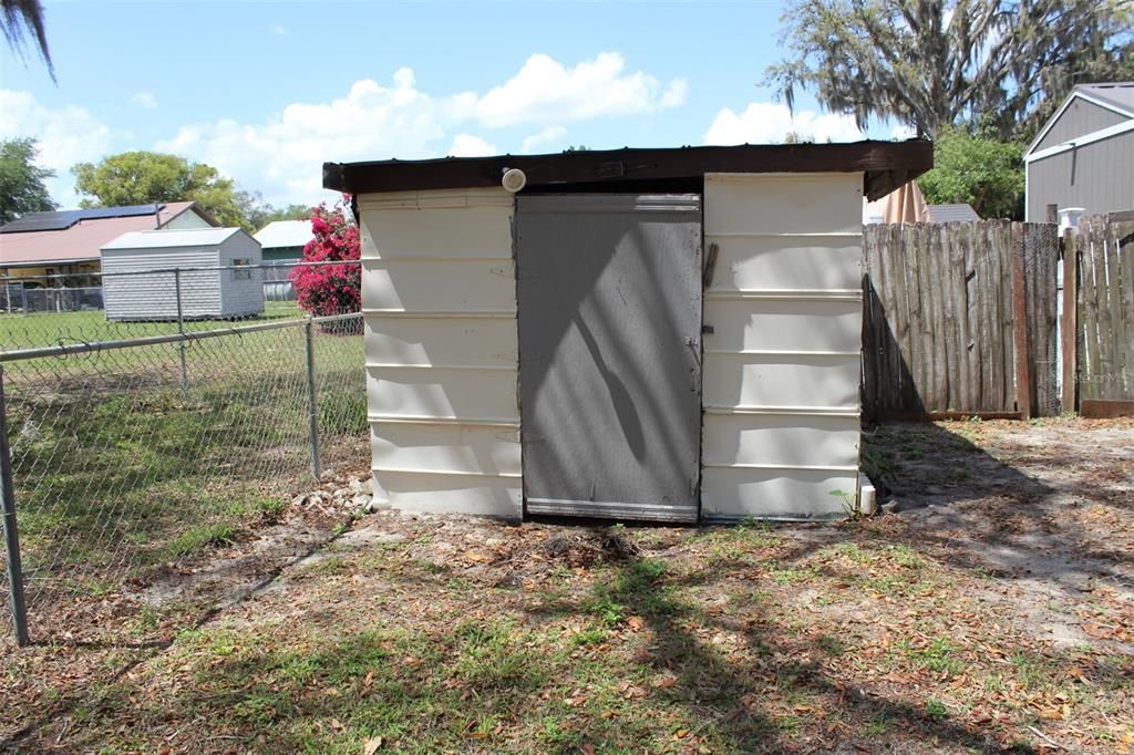 合同活跃: $209,000 (2 贝兹, 2 浴室, 1330 平方英尺)