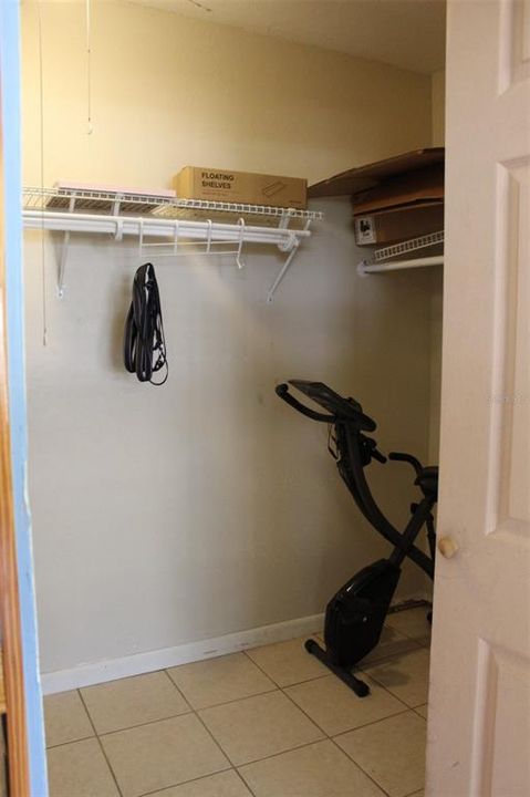 合同活跃: $209,000 (2 贝兹, 2 浴室, 1330 平方英尺)