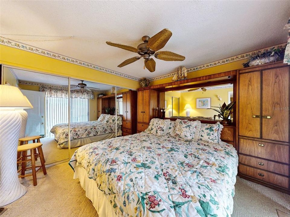 На продажу: $389,000 (3 спален, 2 ванн, 1736 Квадратных фут)