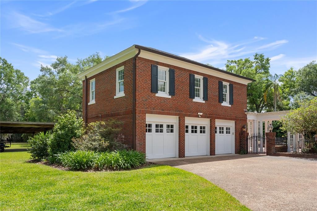 For Sale: $1,950,000 (5 beds, 4 baths, 4986 Square Feet)