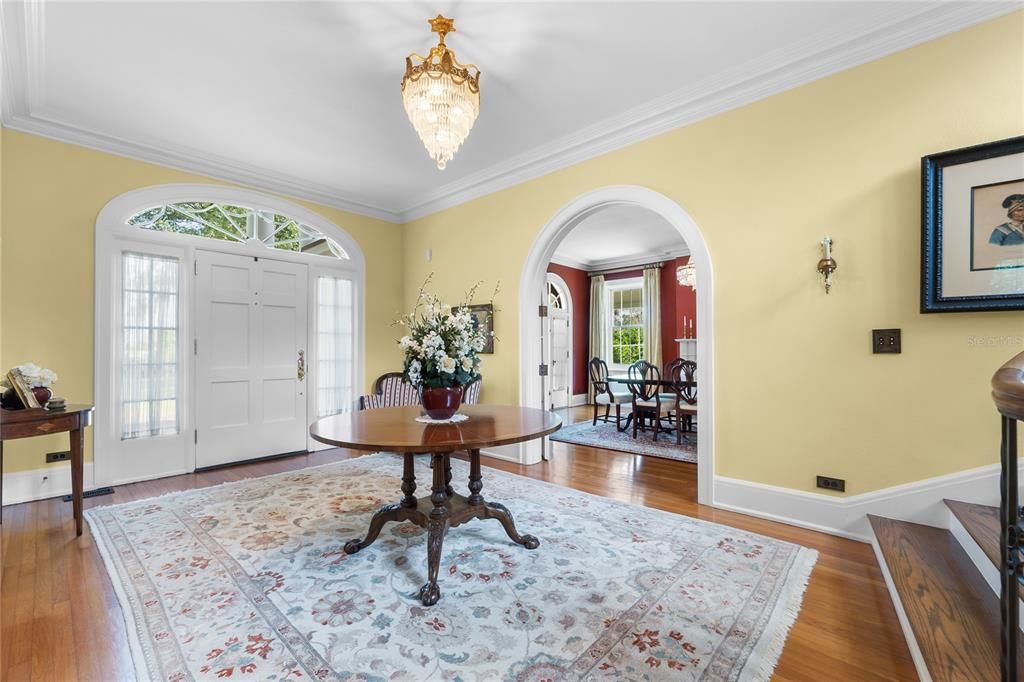 For Sale: $1,950,000 (5 beds, 4 baths, 4986 Square Feet)