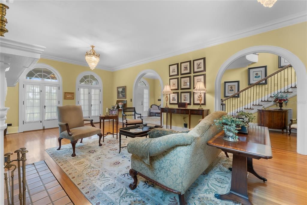 For Sale: $1,950,000 (5 beds, 4 baths, 4986 Square Feet)