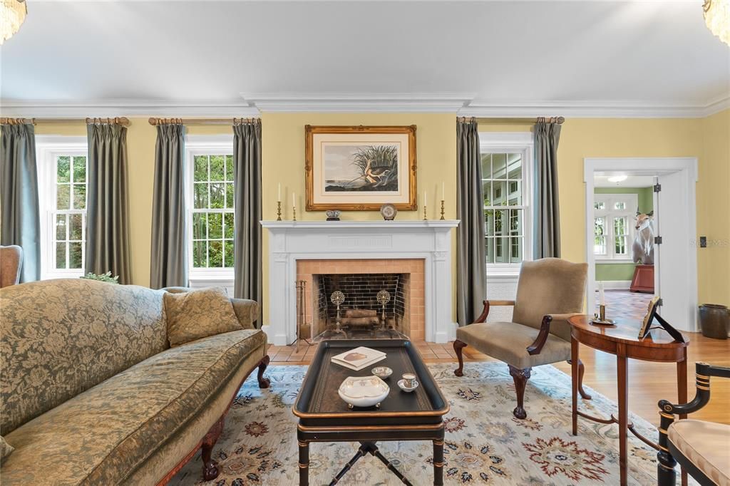 For Sale: $1,950,000 (5 beds, 4 baths, 4986 Square Feet)