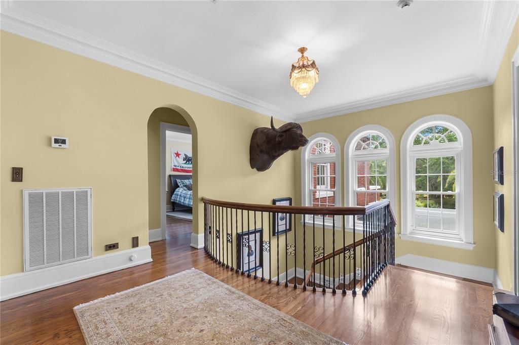 For Sale: $1,950,000 (5 beds, 4 baths, 4986 Square Feet)