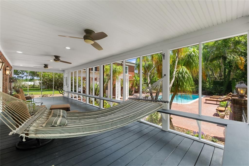 For Sale: $1,950,000 (5 beds, 4 baths, 4986 Square Feet)