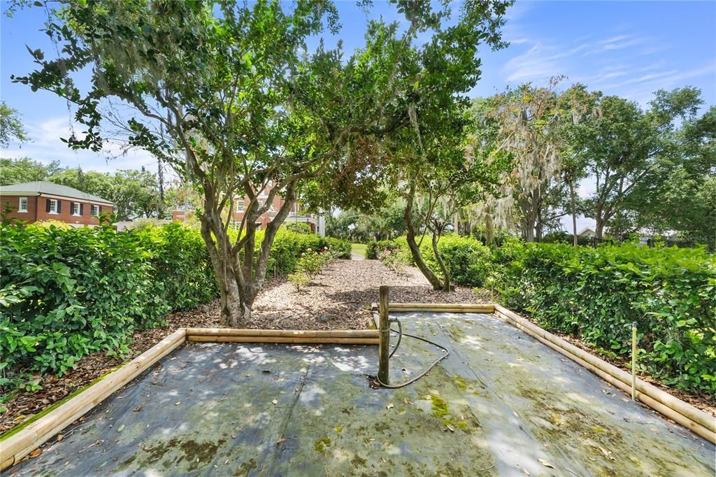 For Sale: $1,950,000 (5 beds, 4 baths, 4986 Square Feet)