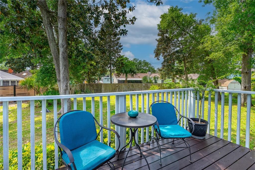 Activo con contrato: $370,331 (3 camas, 2 baños, 1986 Pies cuadrados)