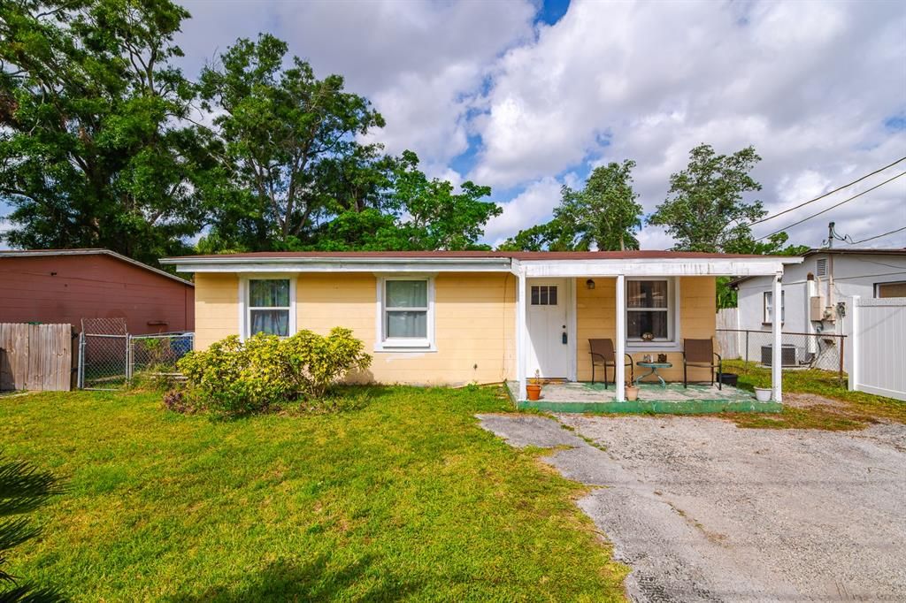 Recently Sold: $315,000 (3 beds, 1 baths, 1324 Square Feet)