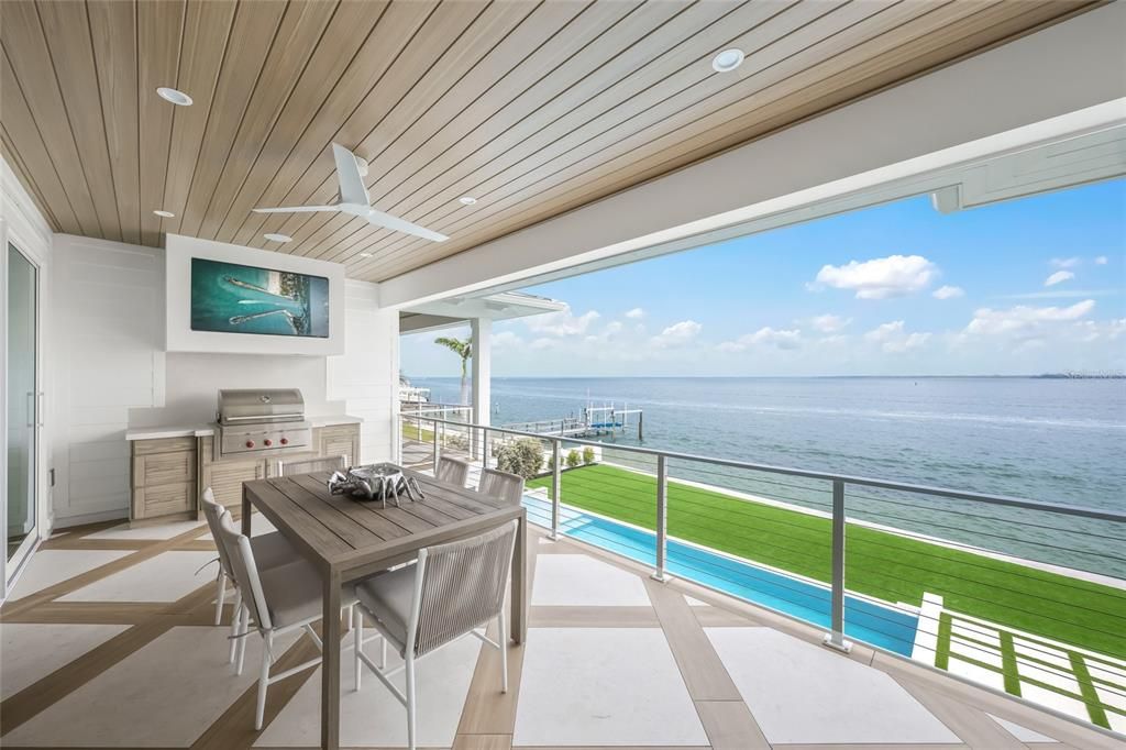 For Sale: $8,995,000 (5 beds, 6 baths, 5332 Square Feet)