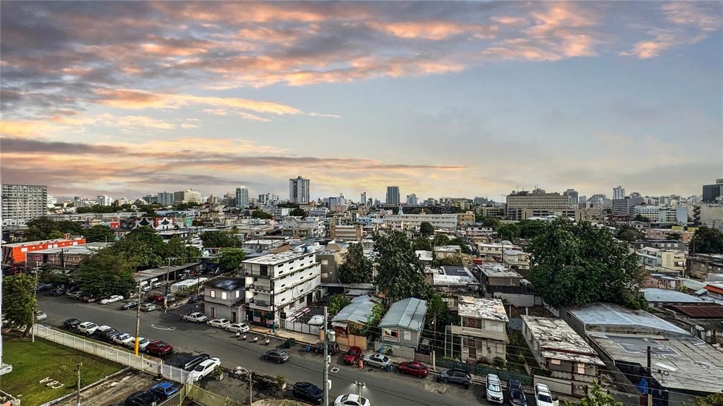 合同活跃: $155,000 (3 贝兹, 1 浴室, 1066 平方英尺)