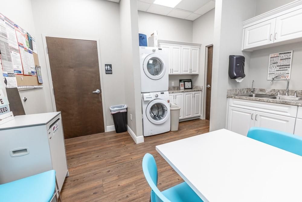 For Sale: $1,300,000 (0 beds, 0 baths, 3776 Square Feet)