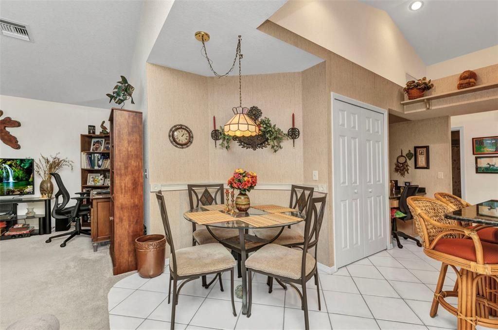 En Venta: $434,900 (3 camas, 2 baños, 2072 Pies cuadrados)