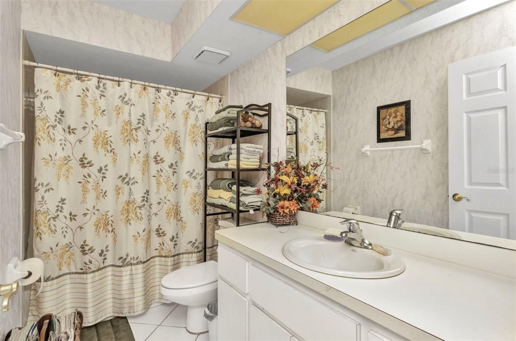 En Venta: $434,900 (3 camas, 2 baños, 2072 Pies cuadrados)