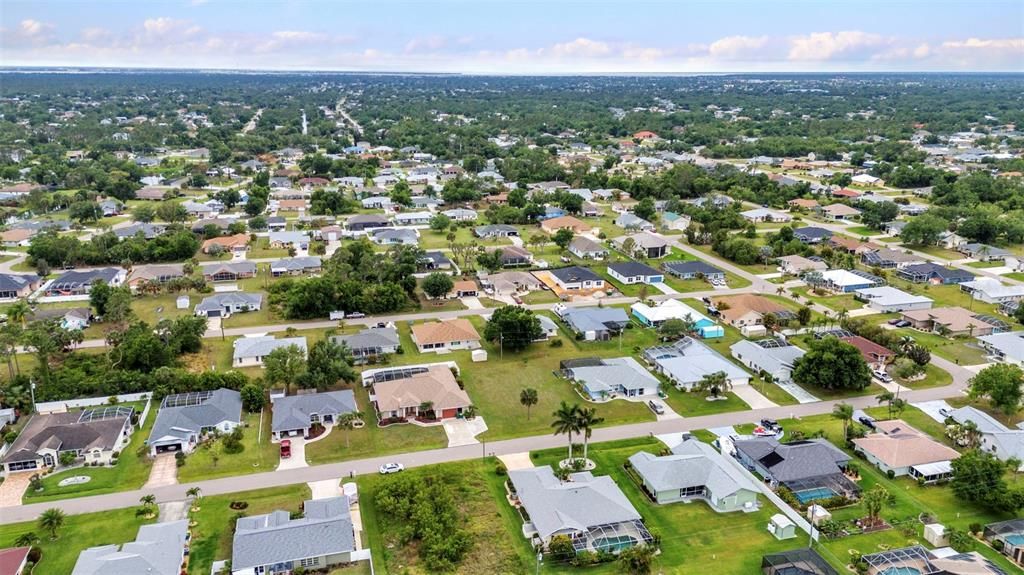 En Venta: $434,900 (3 camas, 2 baños, 2072 Pies cuadrados)