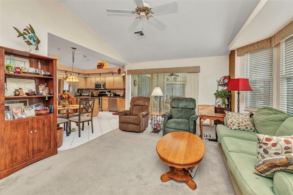 En Venta: $434,900 (3 camas, 2 baños, 2072 Pies cuadrados)