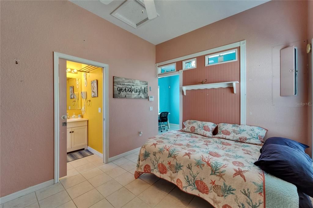 En Venta: $234,500 (1 camas, 1 baños, 384 Pies cuadrados)