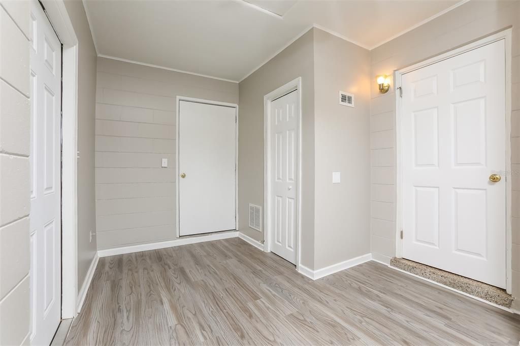 For Rent: $1,925 (3 beds, 1 baths, 1192 Square Feet)