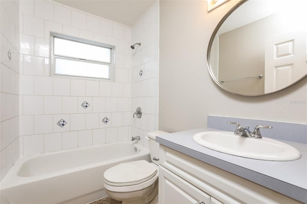 For Rent: $1,925 (3 beds, 1 baths, 1192 Square Feet)