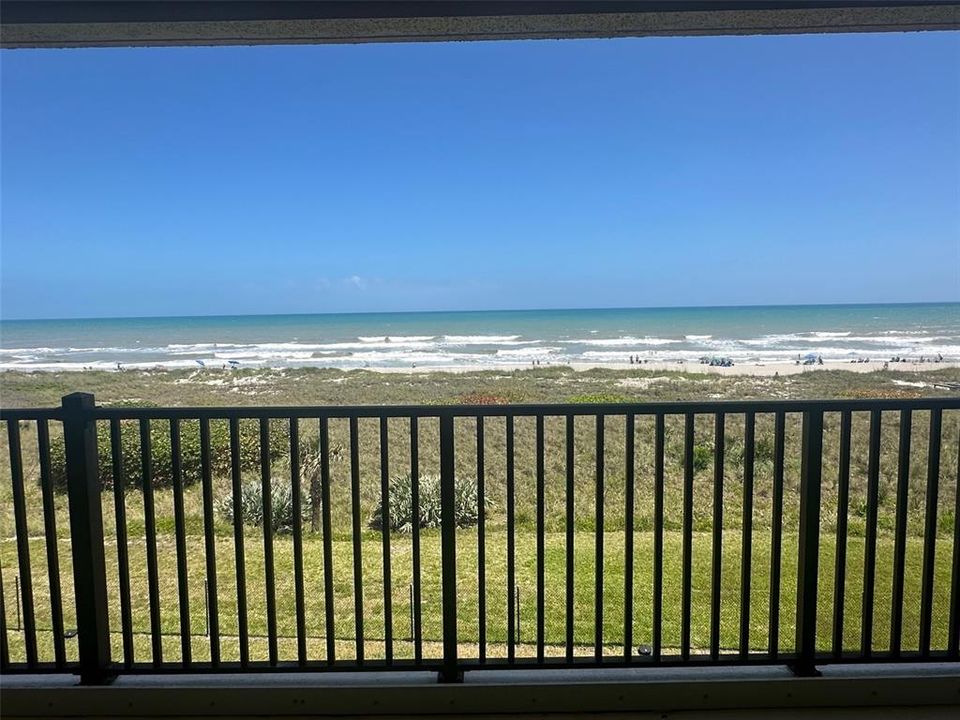 For Sale: $575,000 (2 beds, 2 baths, 1374 Square Feet)