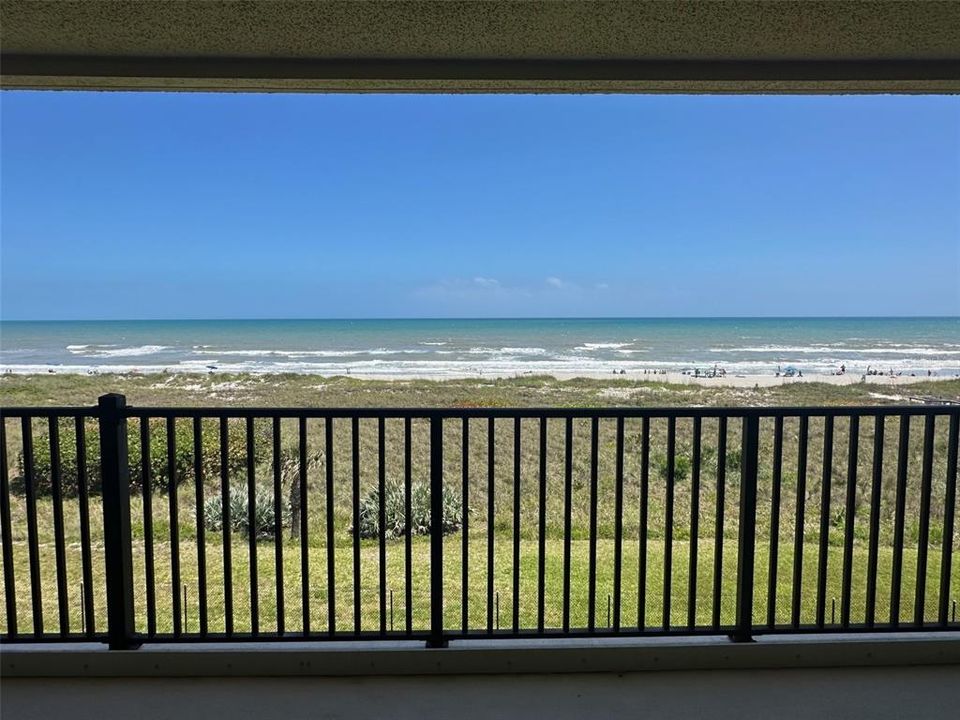 For Sale: $575,000 (2 beds, 2 baths, 1374 Square Feet)