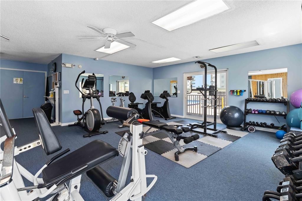 For Sale: $575,000 (2 beds, 2 baths, 1374 Square Feet)