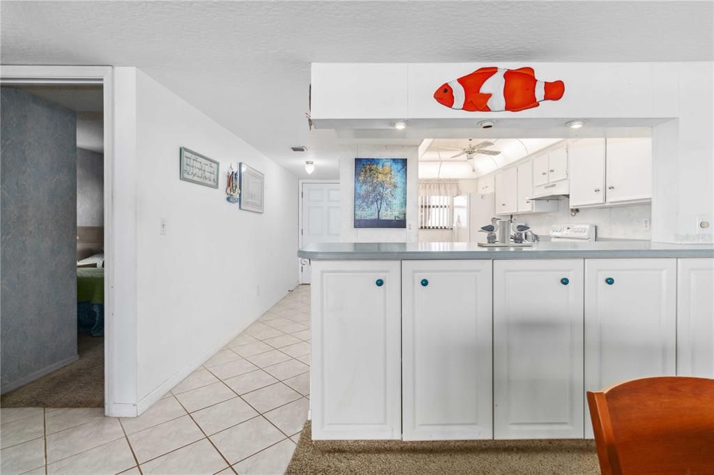 For Sale: $575,000 (2 beds, 2 baths, 1374 Square Feet)