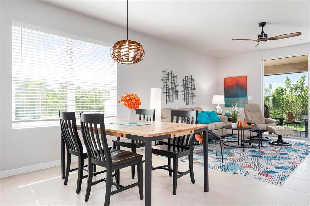 Activo con contrato: $255,000 (2 camas, 2 baños, 1516 Pies cuadrados)