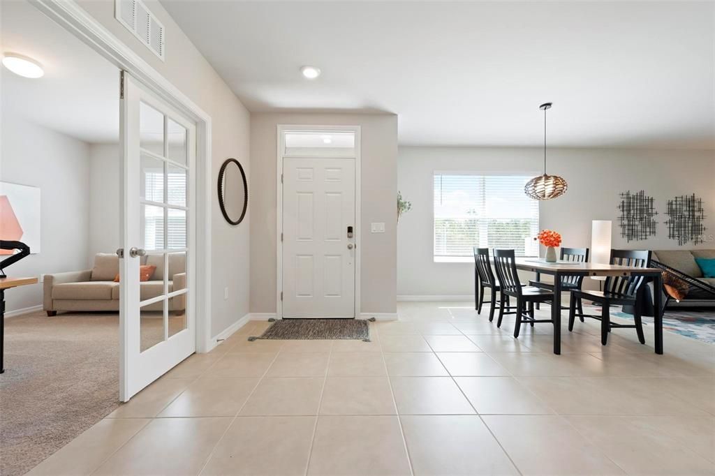 Activo con contrato: $255,000 (2 camas, 2 baños, 1516 Pies cuadrados)