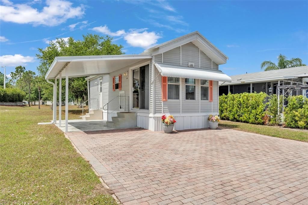 Active With Contract: $140,000 (1 beds, 1 baths, 396 Square Feet)