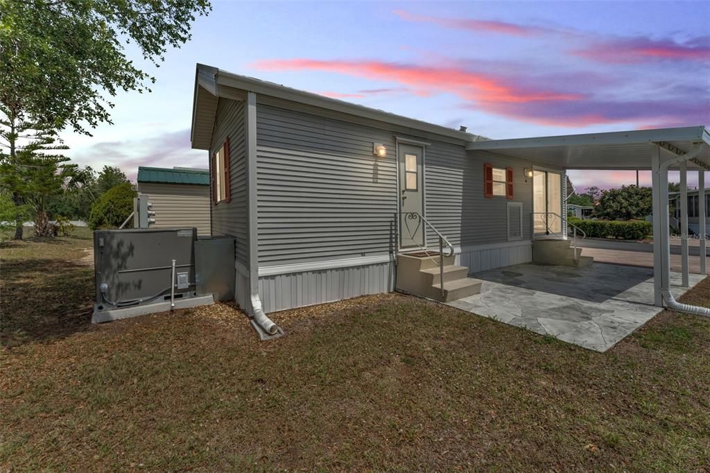 Active With Contract: $140,000 (1 beds, 1 baths, 396 Square Feet)