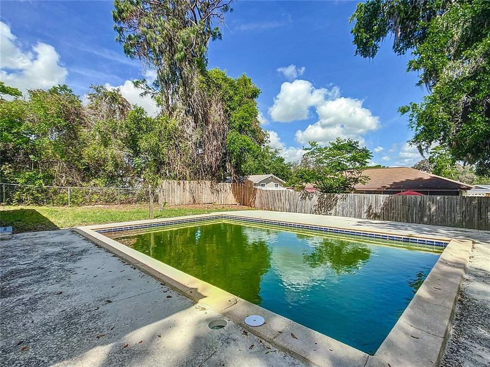 На продажу: $265,000 (3 спален, 2 ванн, 1707 Квадратных фут)