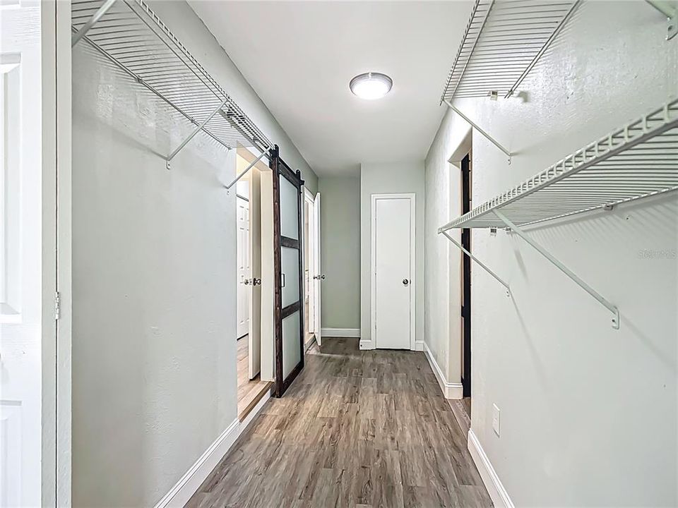 На продажу: $265,000 (3 спален, 2 ванн, 1707 Квадратных фут)