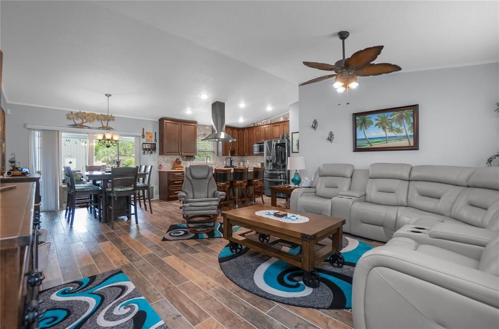 For Sale: $625,900 (3 beds, 2 baths, 1396 Square Feet)