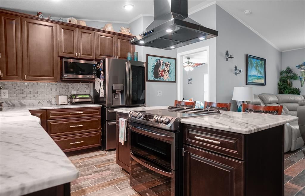 For Sale: $625,900 (3 beds, 2 baths, 1396 Square Feet)