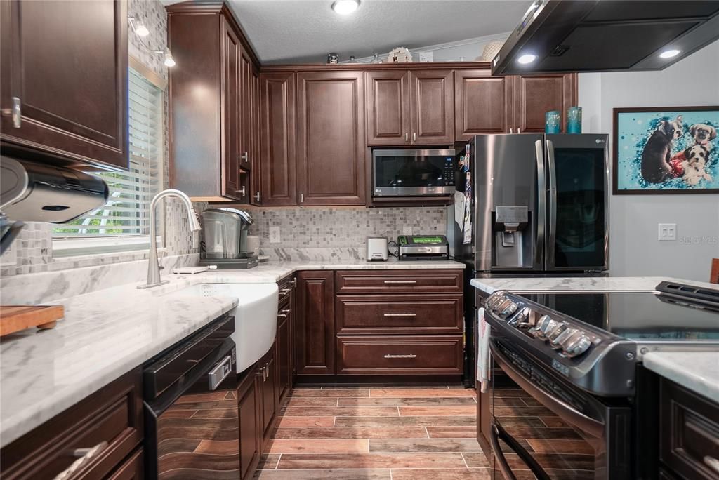 For Sale: $625,900 (3 beds, 2 baths, 1396 Square Feet)