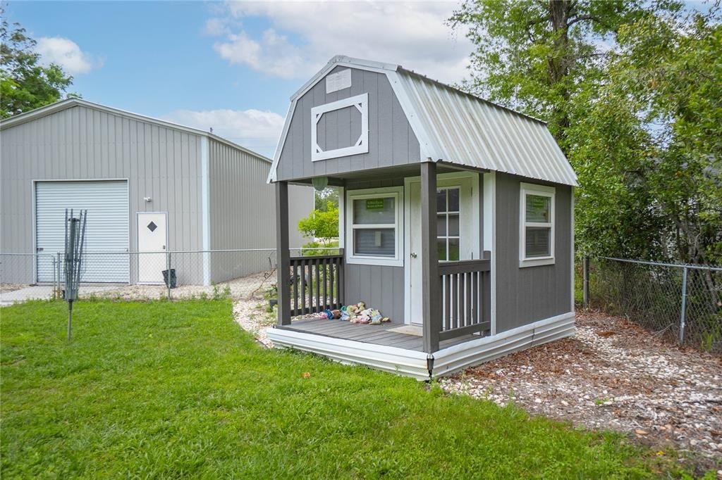 For Sale: $625,900 (3 beds, 2 baths, 1396 Square Feet)