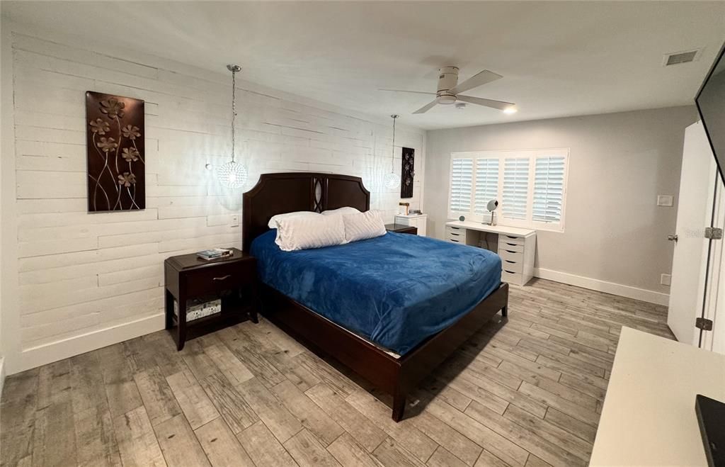 For Sale: $679,999 (4 beds, 3 baths, 1898 Square Feet)