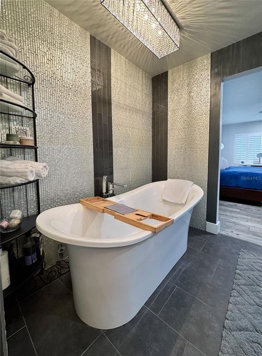 For Sale: $679,999 (4 beds, 3 baths, 1898 Square Feet)