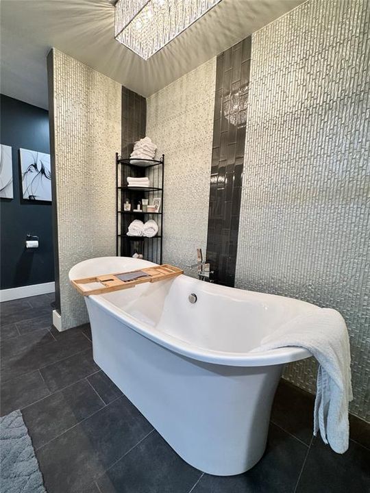 For Sale: $679,999 (4 beds, 3 baths, 1898 Square Feet)